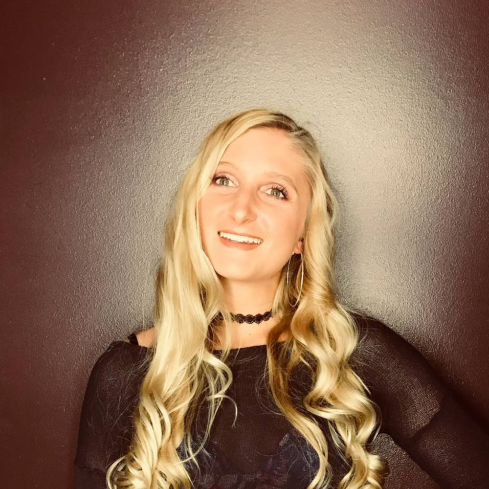 Meet your Posher, Brianna